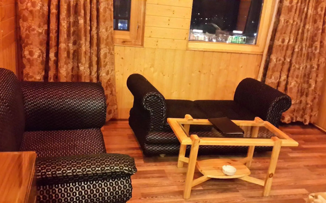 Shamyana Lodge and Restaurant