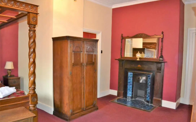 The Red Lion Hotel