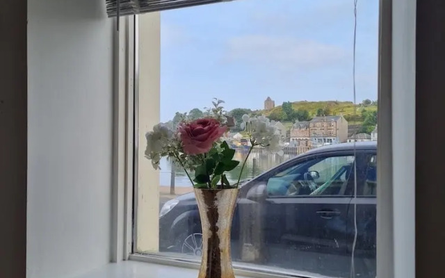 Penlea 1-bed Flat With Harbour View in Tarbert