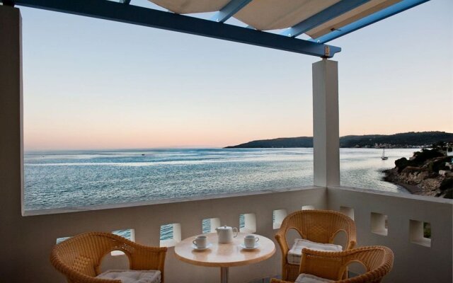 Sea Breeze Hotel Apartments & Residences