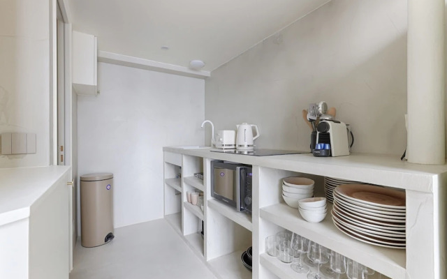 Elegant AC Duplex Bastille Le Marais