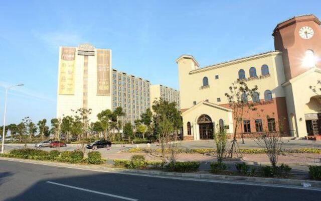 Hongyin Square Apartment Hotel