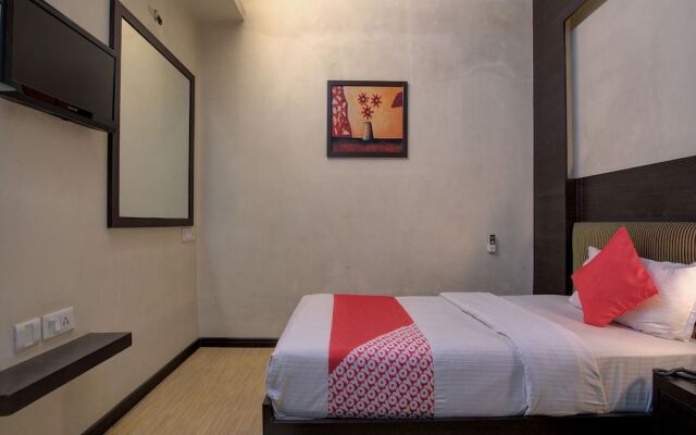 OYO 26196 Hotel Vip Regency
