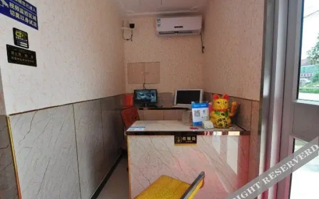 Yunhang Hotel