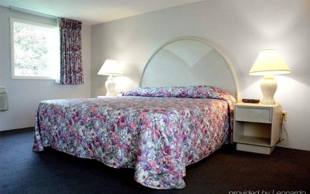 Seaglass Inn & Spa