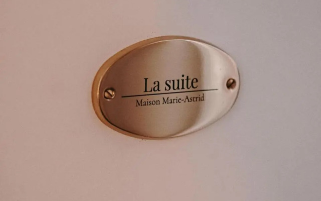Maison Marie-Astrid, Suite avec Balnéo privée