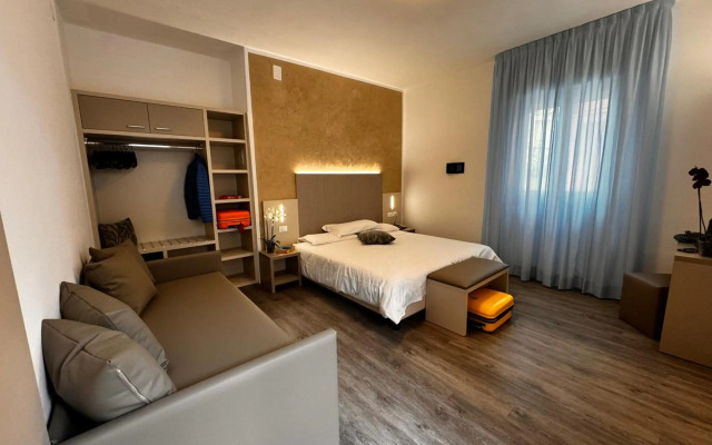 Hotel Etna