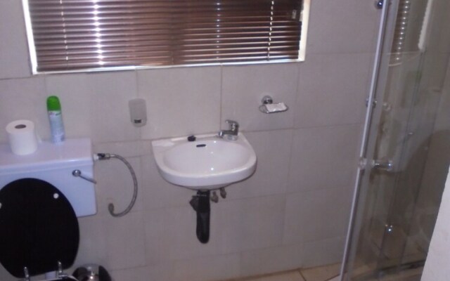 120 At Klerck Guest House