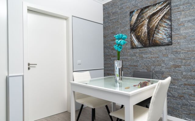 Contemporary Villas | Sunset Cliff 2