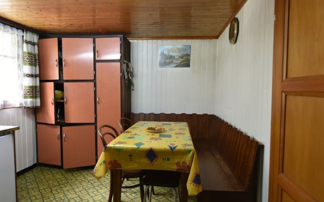Cozy Stay Near Aletsch – Guest Rooms – Grengiols