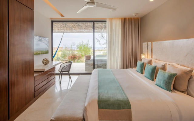 The Club at Solaz, Luxury Villas