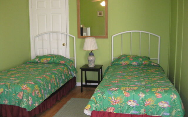 Core Creek Lodge