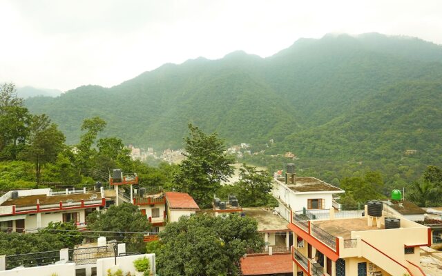 Capital O 18317 Hotel Samriddhi Retreat