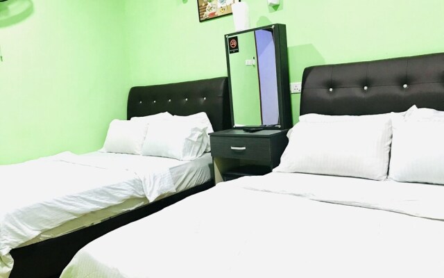 OYO Home 90330 Vvilla Motel