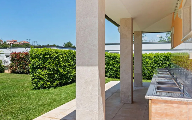 Exquisite Mobile Home in Banjole With Garden