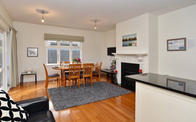 Marys Villa - Christchurch Holiday Homes
