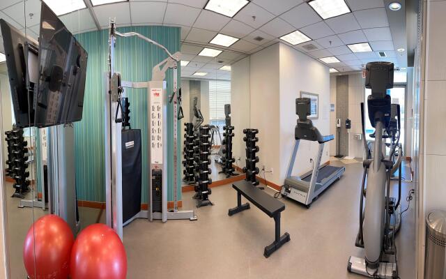 Holiday Inn Express Vancouver-Metrotown (Burnaby) by IHG