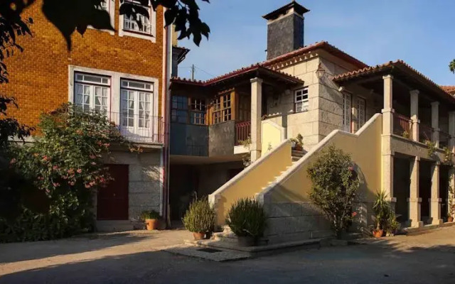Casa de S. Faustino de Fridão