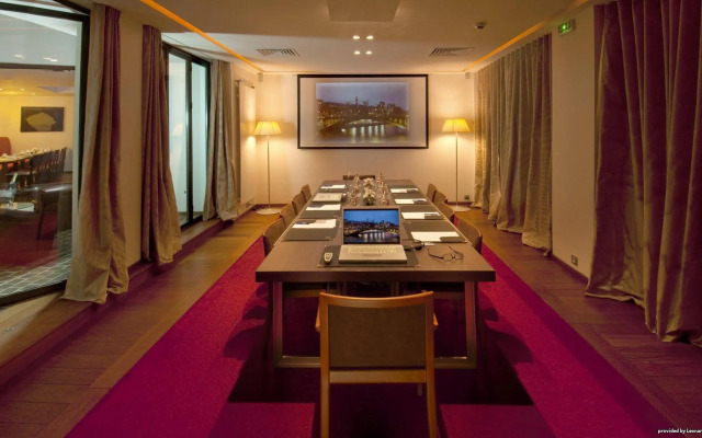 Hotel Le Colisee