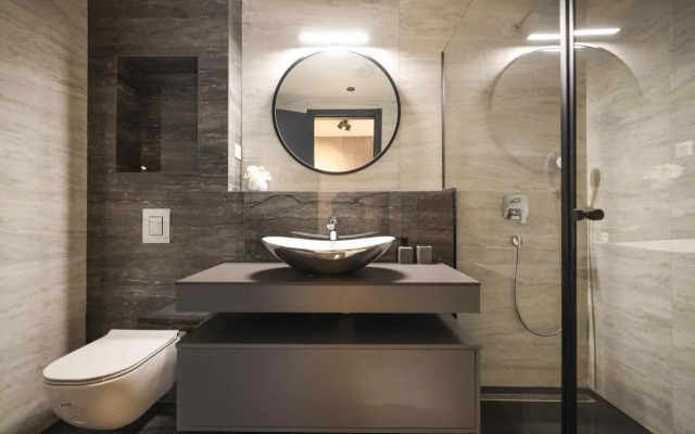 LL luxury penthouse on sea