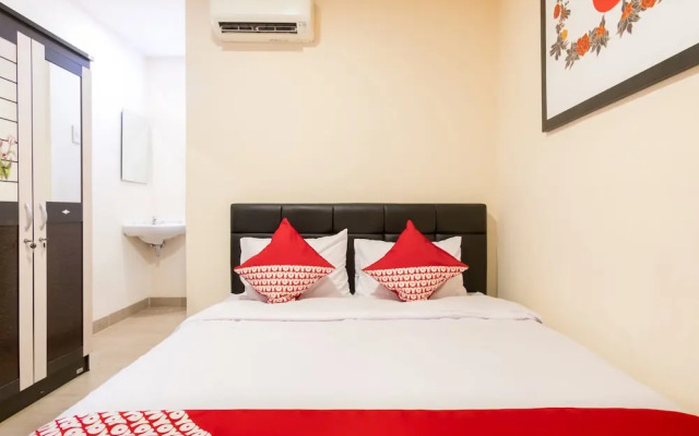 Sutomo Guest House by OYO Rooms