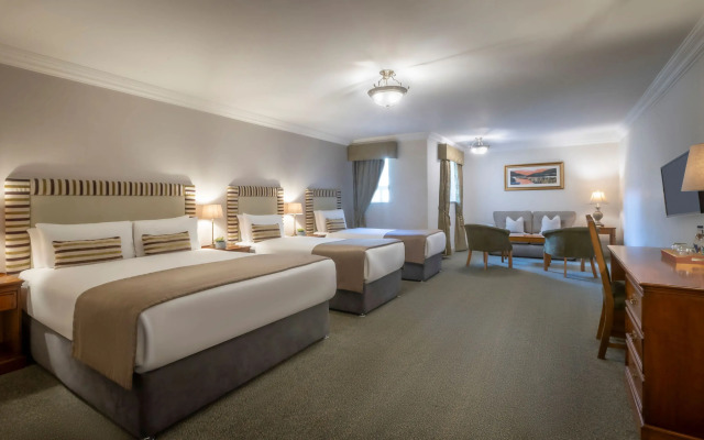 Bracken Court Hotel