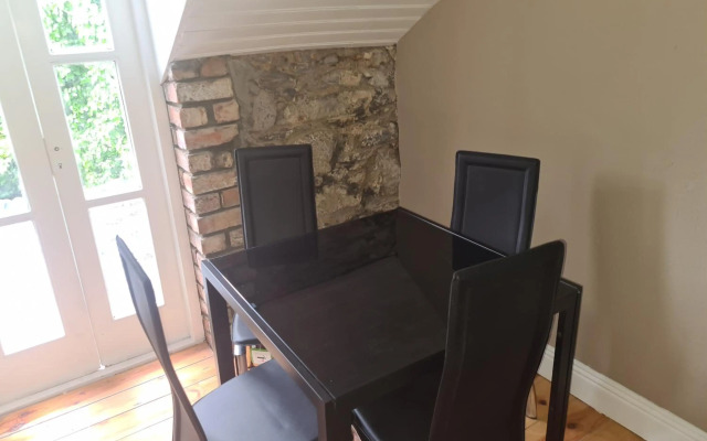 2 Bed Townhouse Eyre Square City Centre