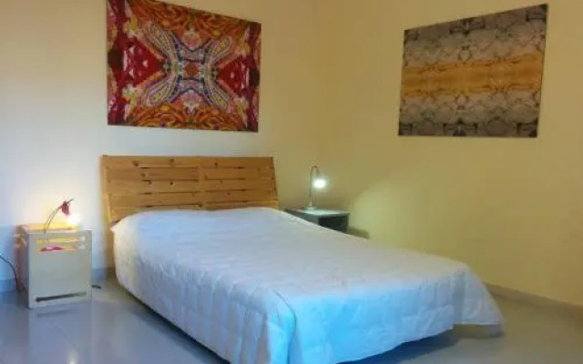 Artists House Sumarte Room