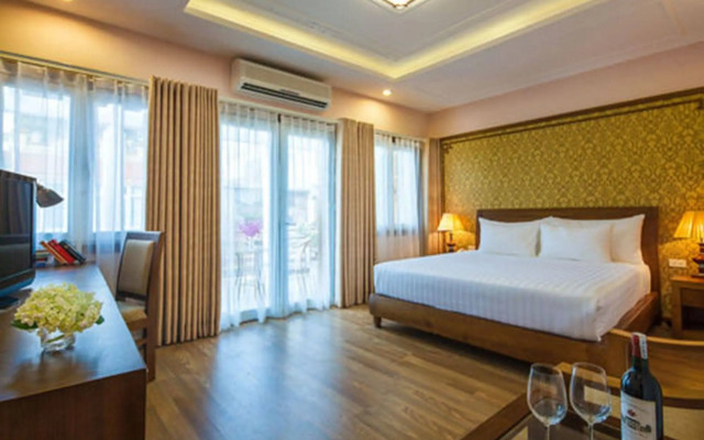 La Palm Hotel