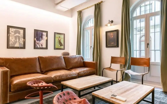 The Deauville Majestic 1 Bedroom in Chueca