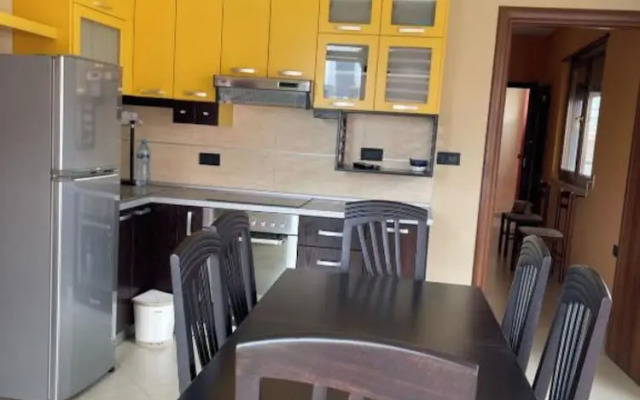 Kalpazo Tirana Vila 313