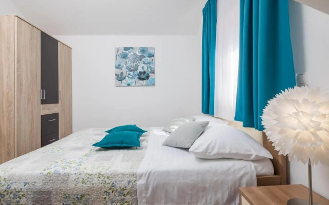 The Beach Suites