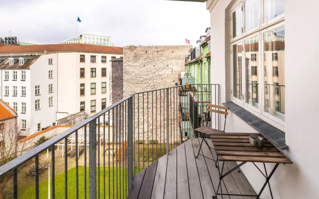 Dinesen Collection Luxury Condos By Royal Danish Theatre