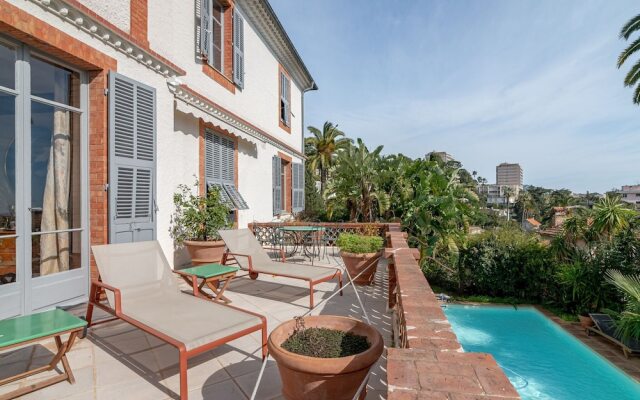 Premium Holiday Home in Cannes la Bocca With Swimming Pool