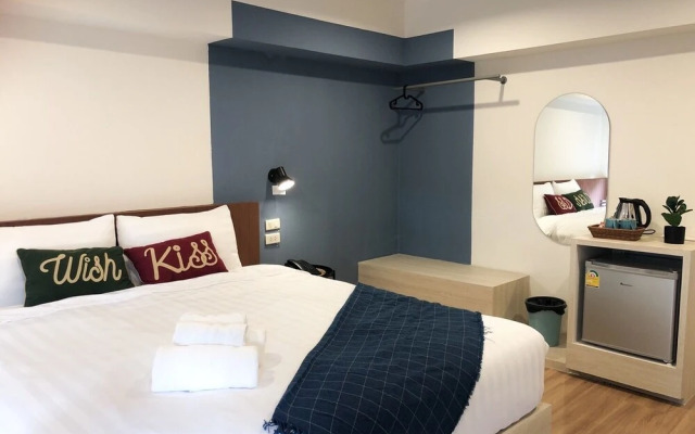 Saffron Hill Minburi