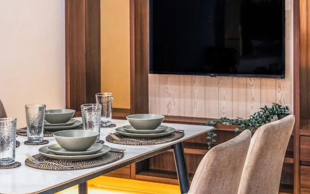 Queen Villa by Betterplace