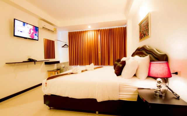 TH Beach Hotel