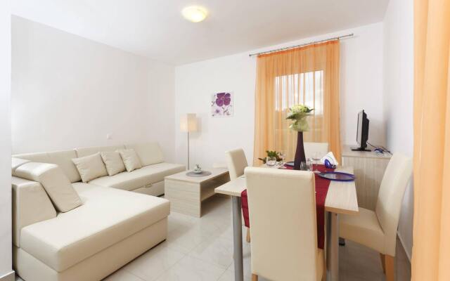 Apartments Bella
