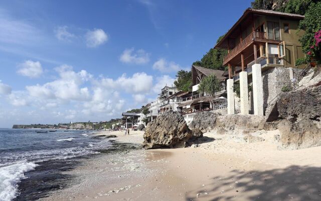 Bingin Beach House