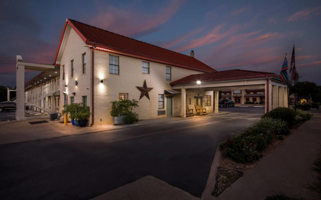 Super 8 by Wyndham Fredericksburg