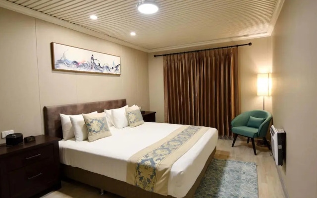 Regal Residency