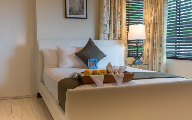Tradewinds Apartment Hotel