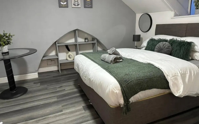 Stunning Studio Apartment in Newport