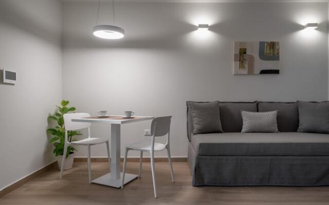 One Bedroom Apartment with Private Garden
