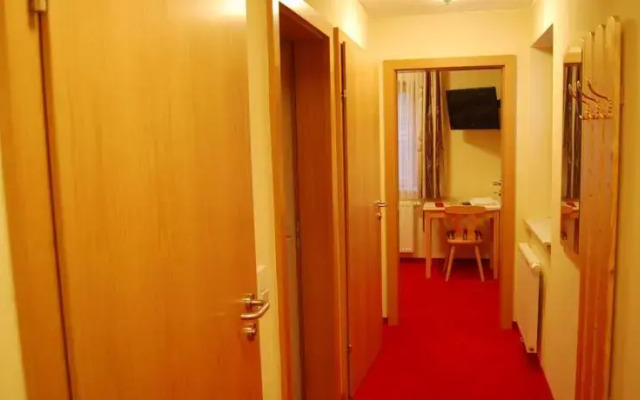 Hotel-Pension Schwarzenhof