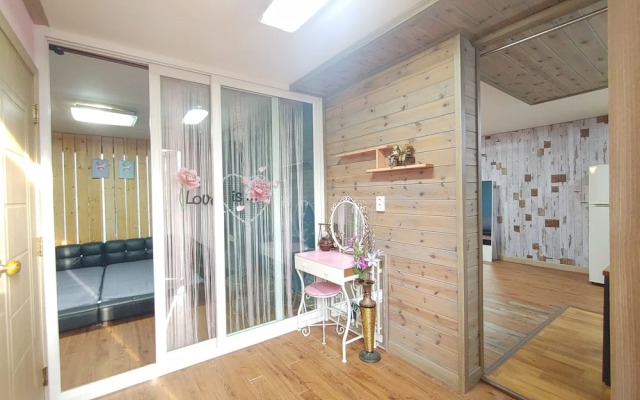 Salmon Village Pension