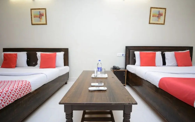 Hotel The Diamond Chandigarh by OYO Rooms