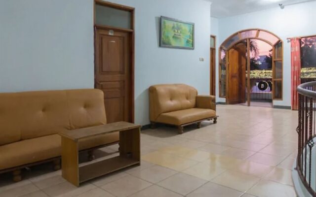 OYO 1240 Hotel Pantai Jaya