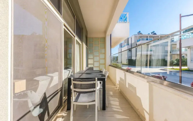 Spacious Apartment by the Beach - Tulipani