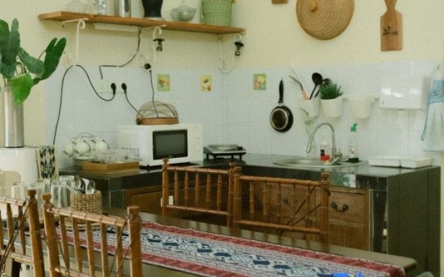 Indise Hamsa Putih 2BR House